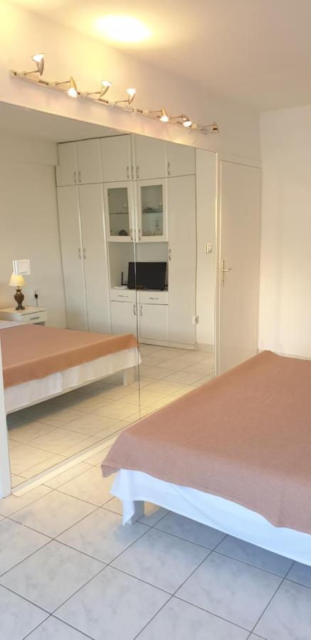 The White Apartment Ohrid Exterior photo